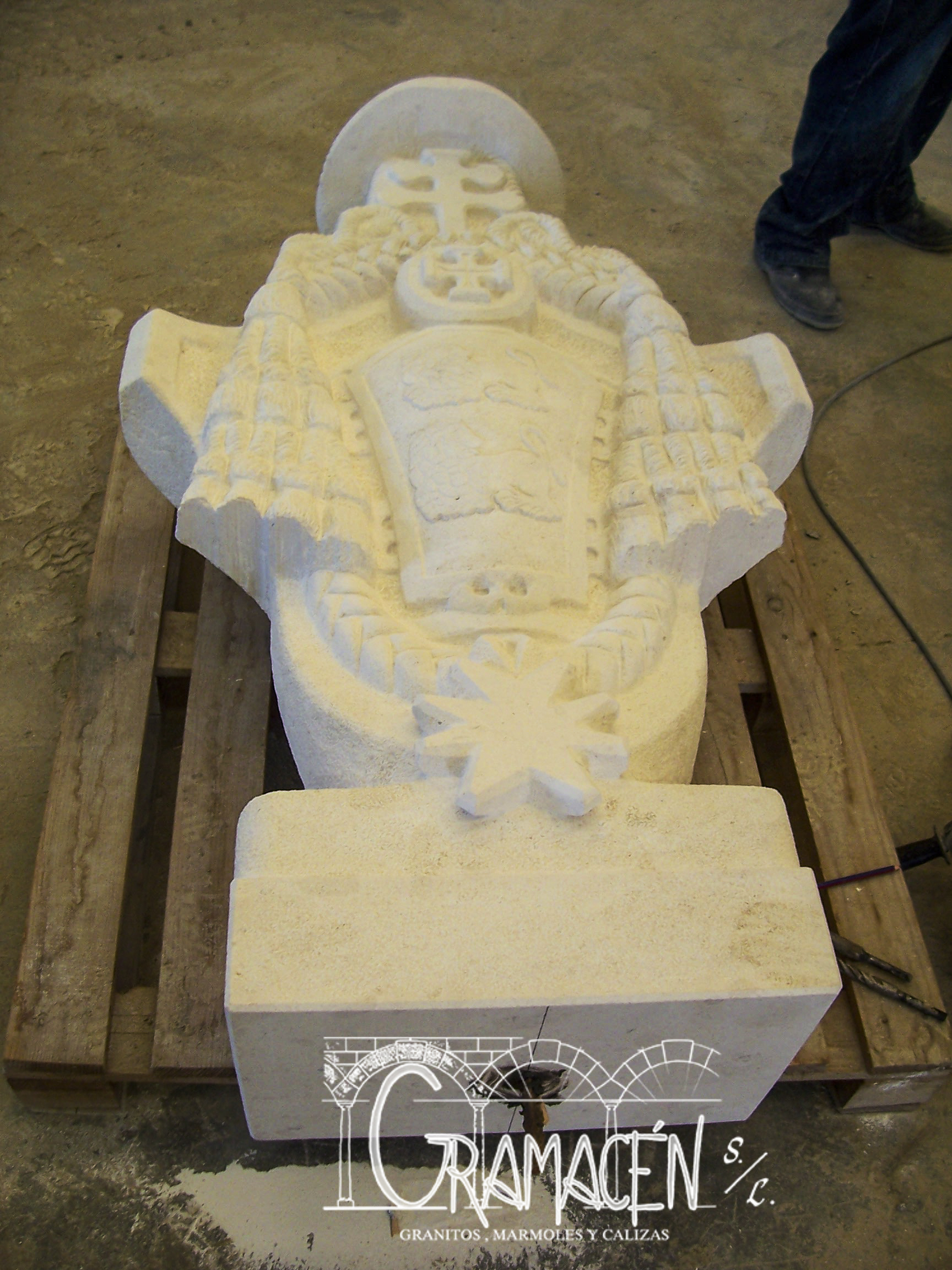 Galer&iacute;a de escudos y brocales 3